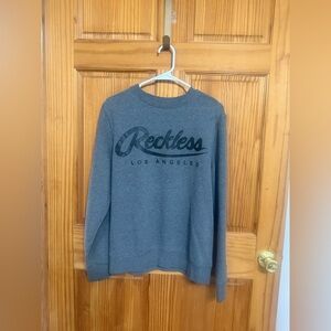Like new! YOUNG & RECKLESS Gray cozy Crewneck Sweatshirt Size Large Los Angeles